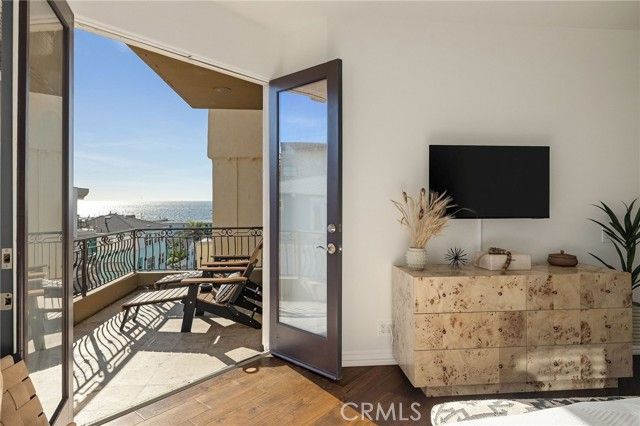 229 23rd, Manhattan Beach, CA 90266