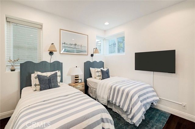 229 23rd, Manhattan Beach, CA 90266