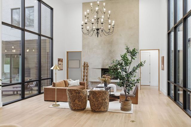 2616 Tiffany Dr, Nashville, TN 37206