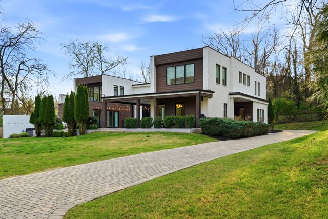 2616 Tiffany Dr, Nashville, TN 37206