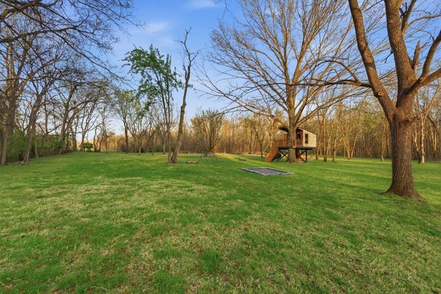 2616 Tiffany Dr, Nashville, TN 37206