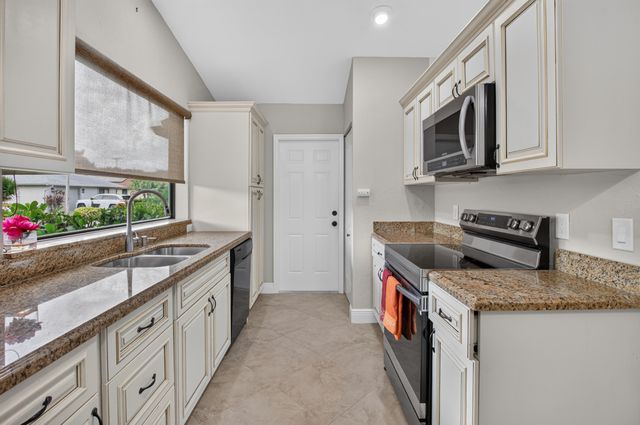 3180 NW 13th Street, Delray Beach, FL 33445