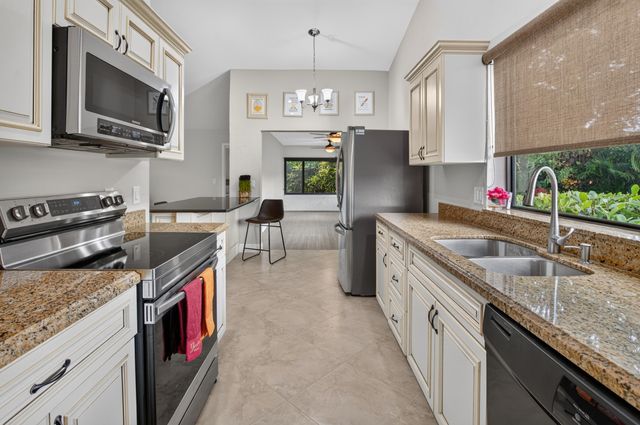 3180 NW 13th Street, Delray Beach, FL 33445