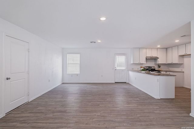 9422 Somerset Way, San Antonio, TX 78211