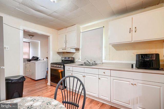 502 GROVETHORN RD, Middle River, MD 21220