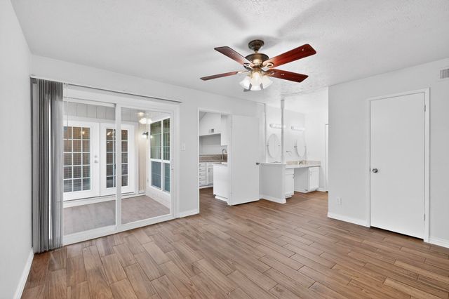 4629 Chapman Street, The Colony, TX 75056