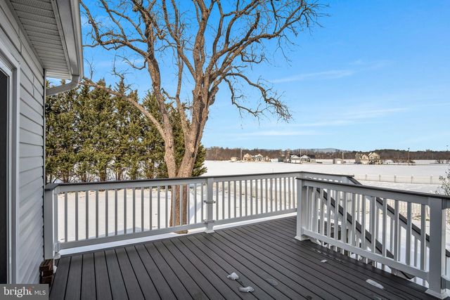 86 BARLEY CIR, Hanover, PA 17331