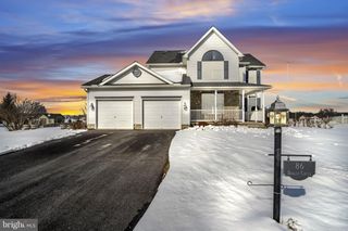 86 BARLEY CIR, Hanover, PA 17331