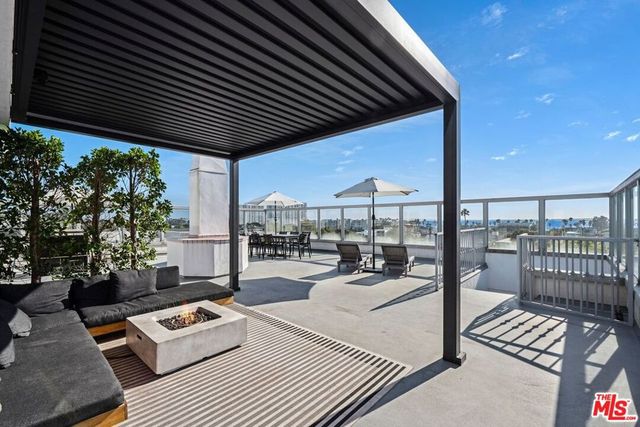 2431 3rd Street 9, Santa Monica, CA 90405