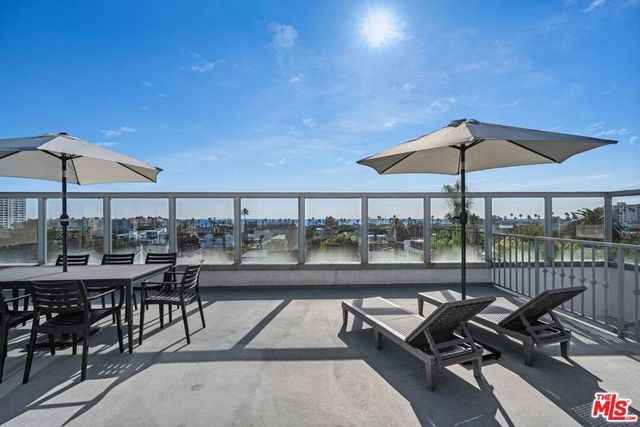 2431 3rd Street 9, Santa Monica, CA 90405