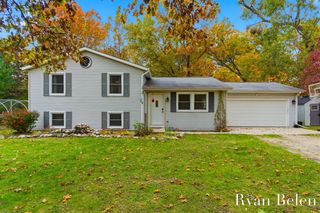 26026 60th Avenue, Mattawan, MI 49071