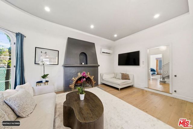 9051 Dicks Street, West Hollywood, CA 90069