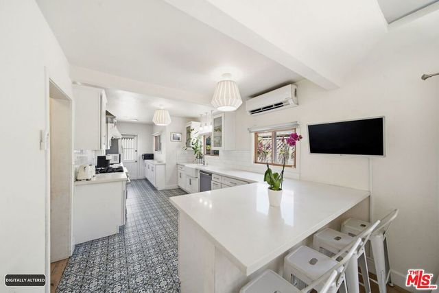 9051 Dicks Street, West Hollywood, CA 90069