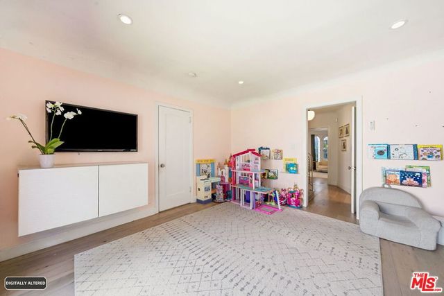 9051 Dicks Street, West Hollywood, CA 90069