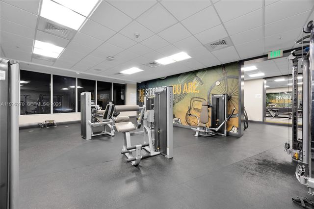 1750 N Bayshore Dr 2804, Miami, FL 33132