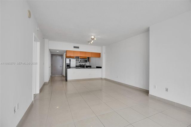 1750 N Bayshore Dr 2804, Miami, FL 33132