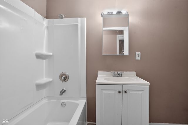 3720 N Brentwood Avenue, Indianapolis, IN 46235