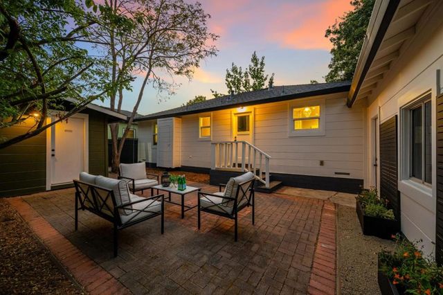 615 Madison Avenue, Redwood City, CA 94061
