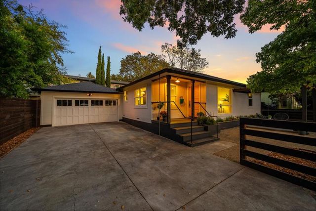 615 Madison Avenue, Redwood City, CA 94061