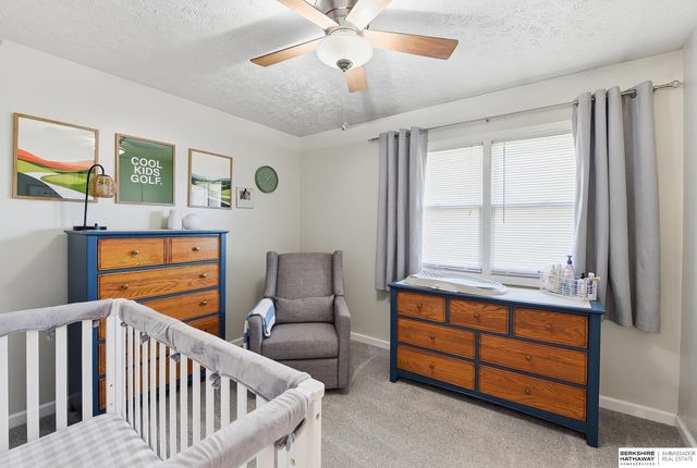 9906 Evans Street, Omaha, NE 68134