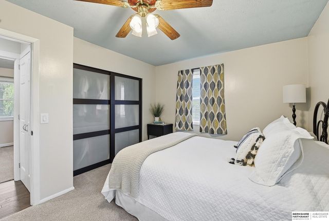 9906 Evans Street, Omaha, NE 68134