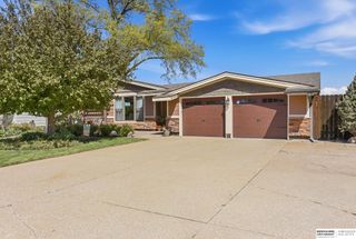 9906 Evans Street, Omaha, NE 68134