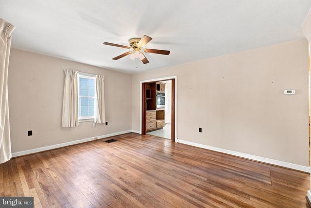 12 N PURCELL AVE, Winchester, VA 22601