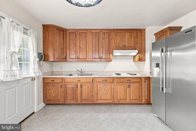 12 N PURCELL AVE, Winchester, VA 22601