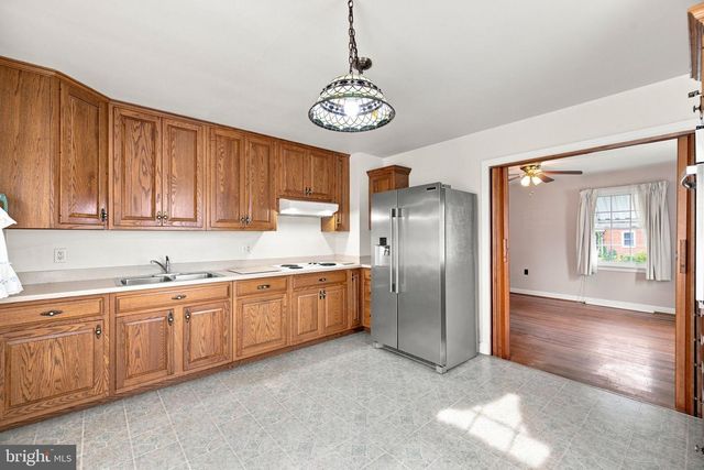 12 N PURCELL AVE, Winchester, VA 22601