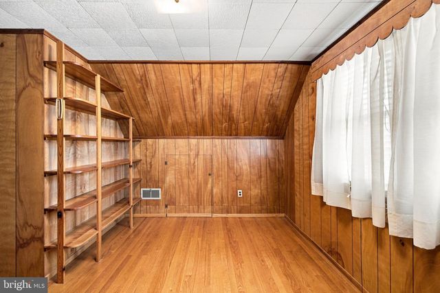 12 N PURCELL AVE, Winchester, VA 22601