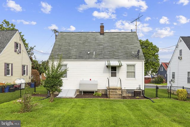 12 N PURCELL AVE, Winchester, VA 22601