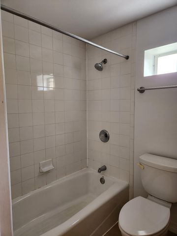 206 E 34th ST C, Austin, TX 78705
