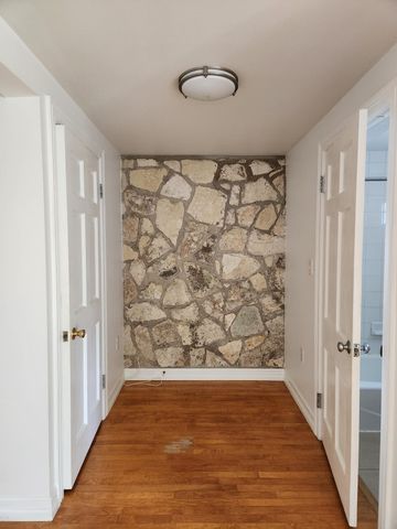 206 E 34th ST C, Austin, TX 78705