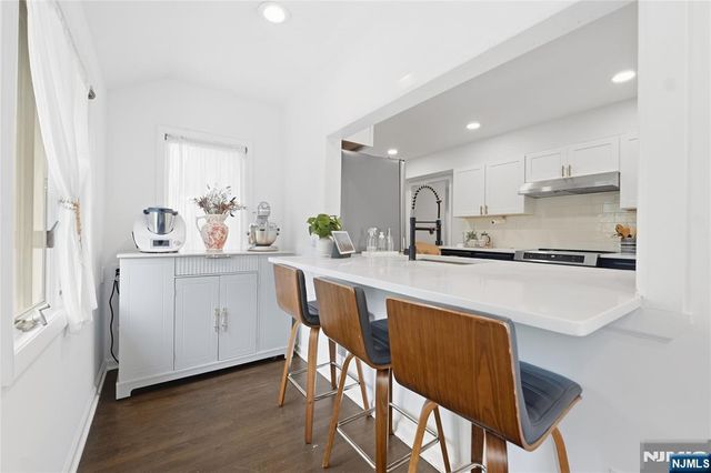 143 Veazy Street, North Caldwell, NJ 07006