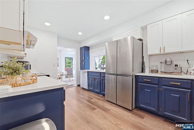 143 Veazy Street, North Caldwell, NJ 07006