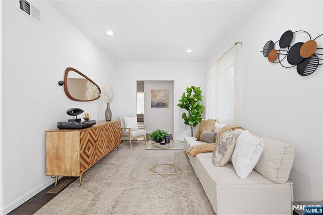 143 Veazy Street, North Caldwell, NJ 07006