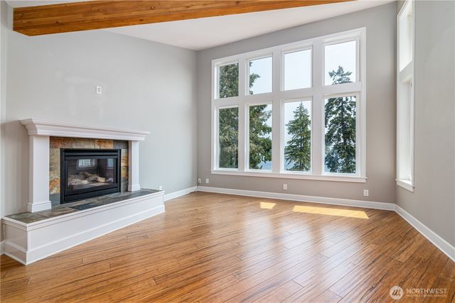2142 Island Drive NW, Olympia, WA 98502
