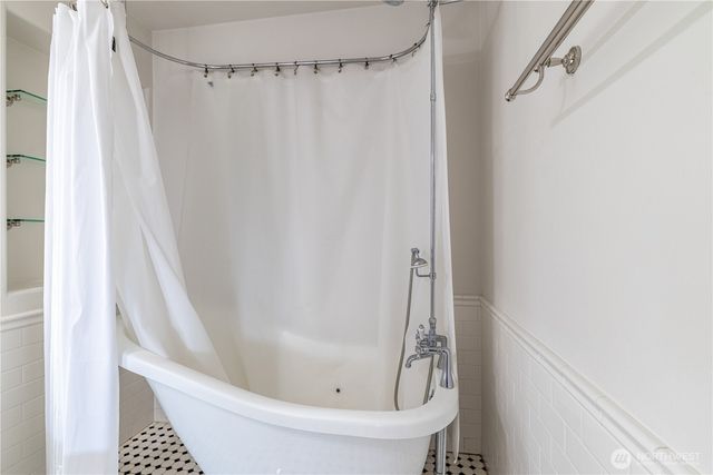 2142 Island Drive NW, Olympia, WA 98502