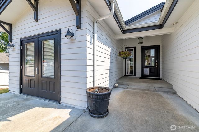 2142 Island Drive NW, Olympia, WA 98502