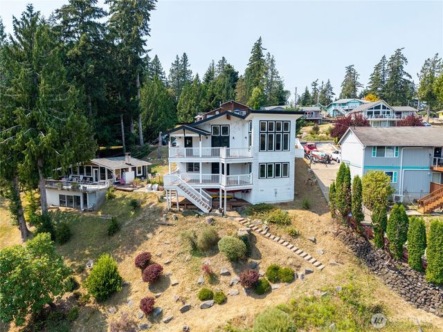 2142 Island Drive NW, Olympia, WA 98502