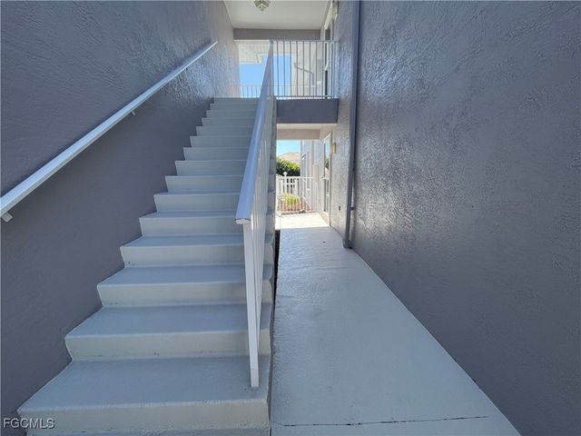 1004 SW 48th TER 203, Cape Coral, FL 33914