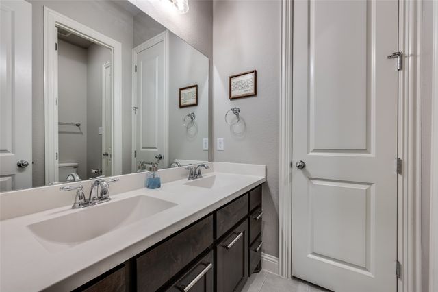4109 Hawthorn Drive, Aubrey, TX 76227
