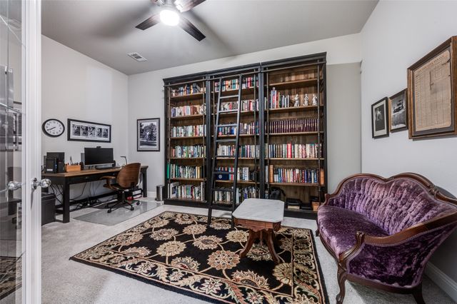 4109 Hawthorn Drive, Aubrey, TX 76227