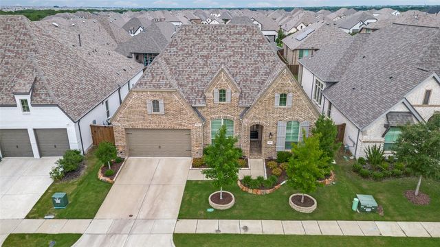 4109 Hawthorn Drive, Aubrey, TX 76227