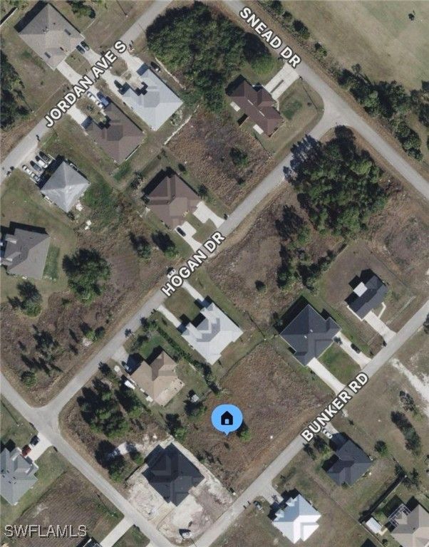 2218 Bunker RD, Lehigh Acres, FL 33973