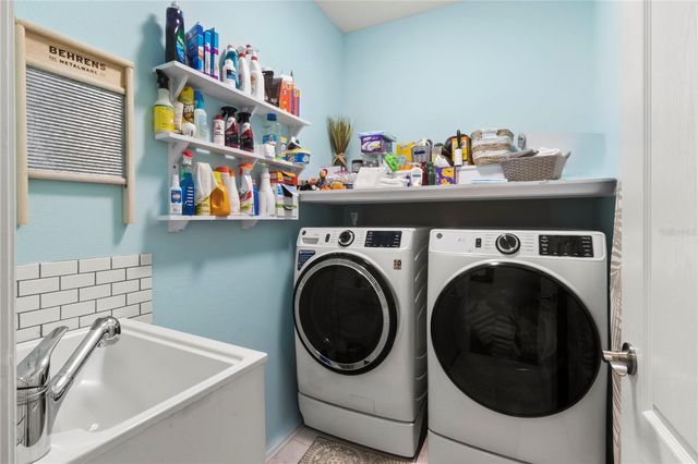 1205 THORNBURY DRIVE, Parrish, FL 34219