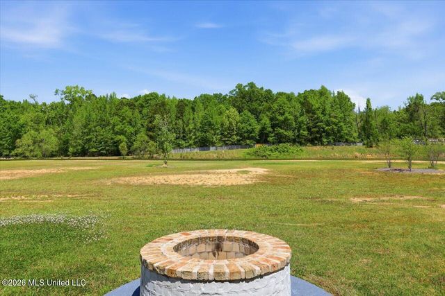 180 Crossview Place, Brandon, MS 39047