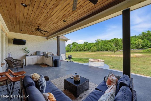 180 Crossview Place, Brandon, MS 39047
