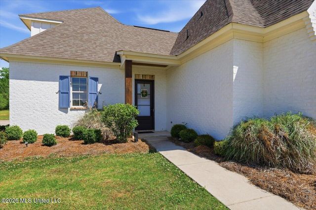 180 Crossview Place, Brandon, MS 39047