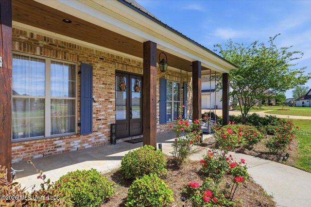 180 Crossview Place, Brandon, MS 39047